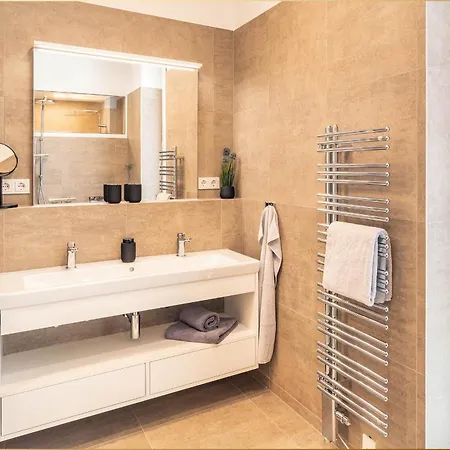 Exklusive Edelweiss * Zirchow